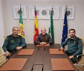 Esta mañana hemos recibido la visita del nuevo Capitán Jefe de la Quinta Compañía de la Guardia Civil y del nuevo Sargento Comandante de Puesto de la Guardia Civil de Torvizcón.